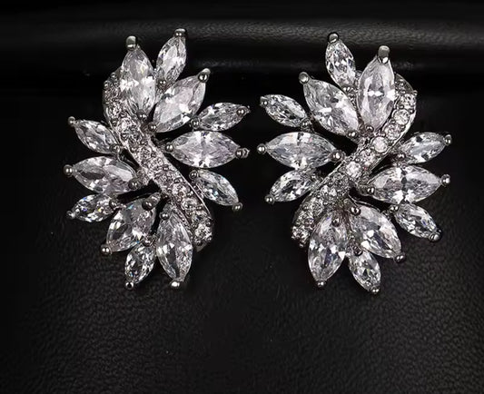 Tiffain Cluster Earrings